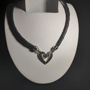 BLACK LEATHER HEART NECKLACE/CHOKER